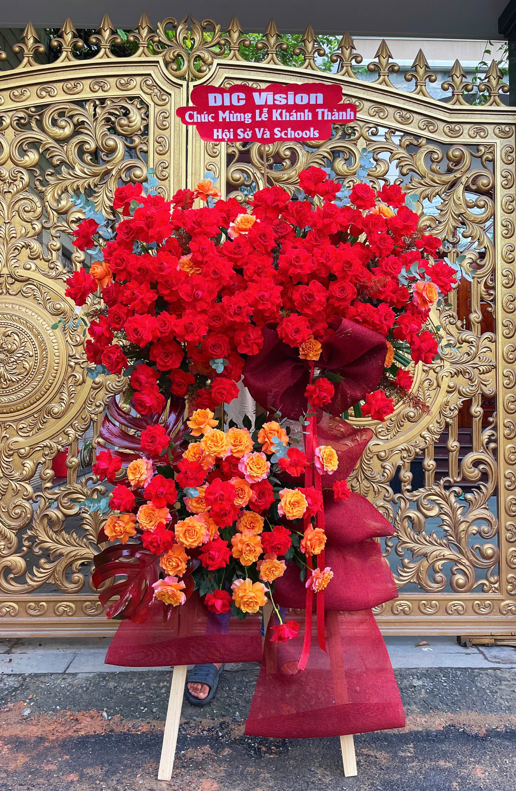 Kệ Hoa Chúc Mừng   Bền Vững   KT03