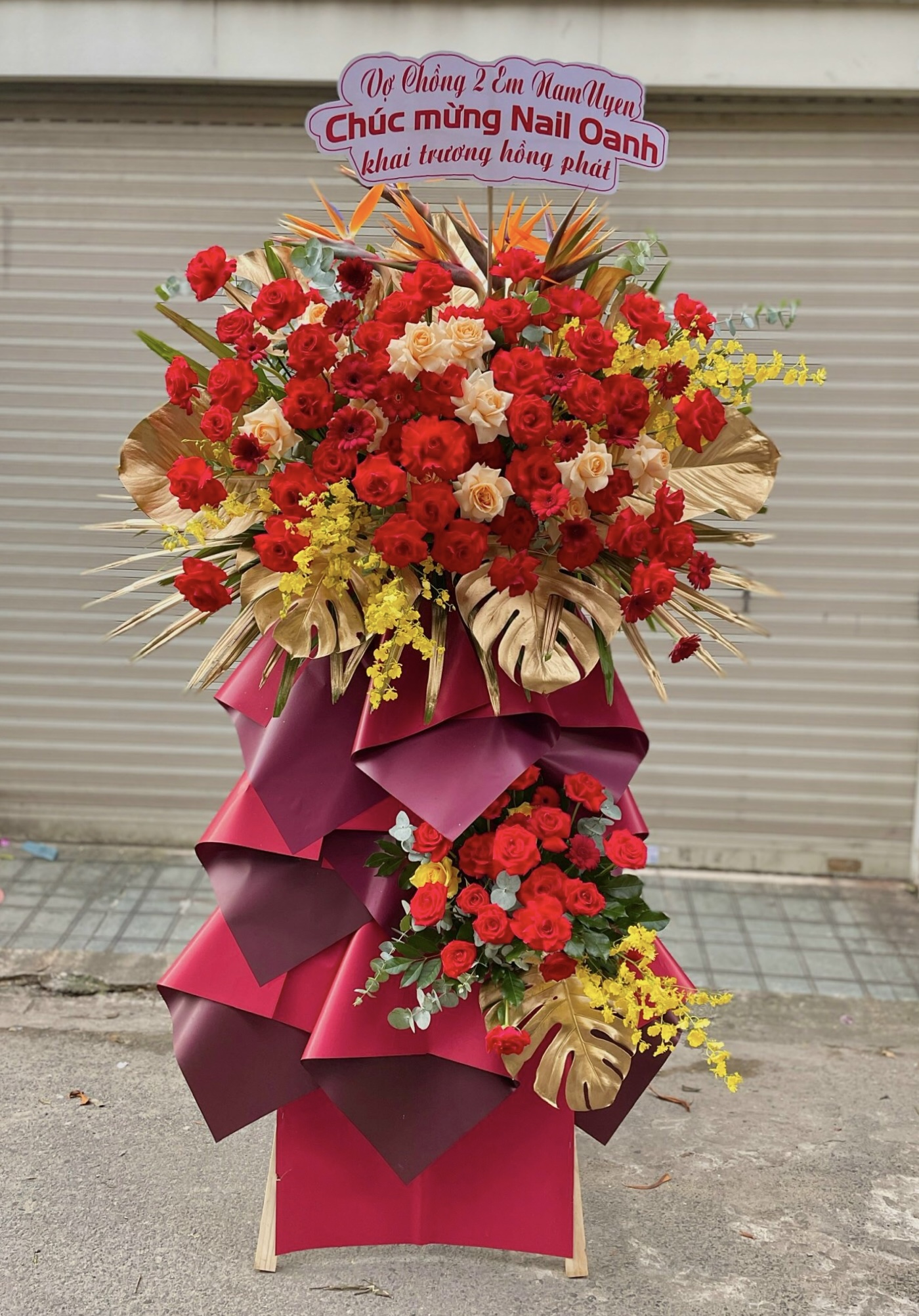 Kệ Hoa Khai Trương   Hừng Đông   KT04